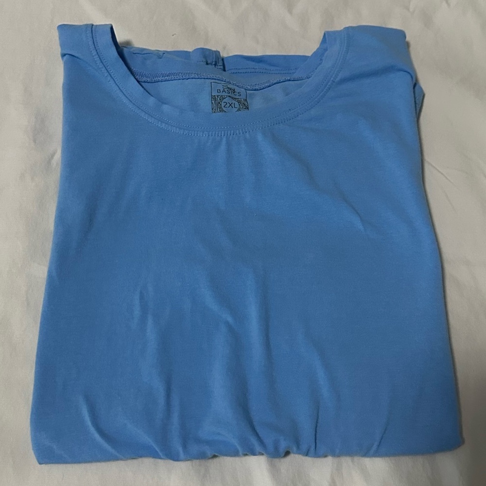 💝 Women’s Short Sleeve Shirt -Size 2X💝